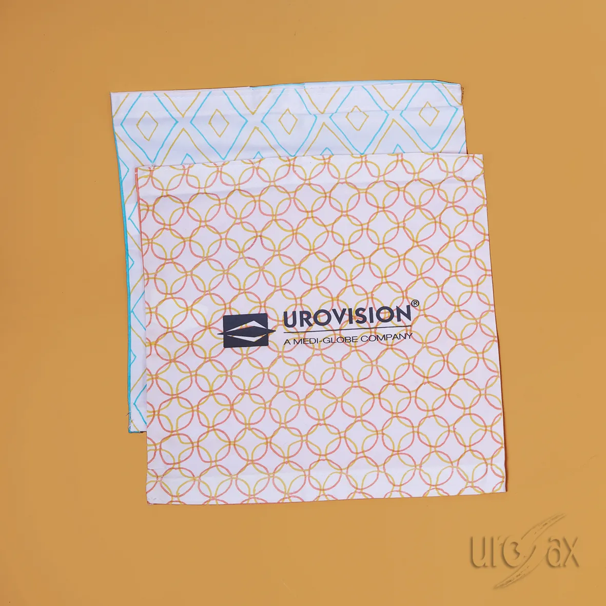 Bett und Beinbeuteltaschen UroVision